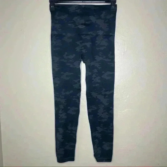 Spanx Look At Me Now Seamless Leggings Sz XL - Picture 6 of 7